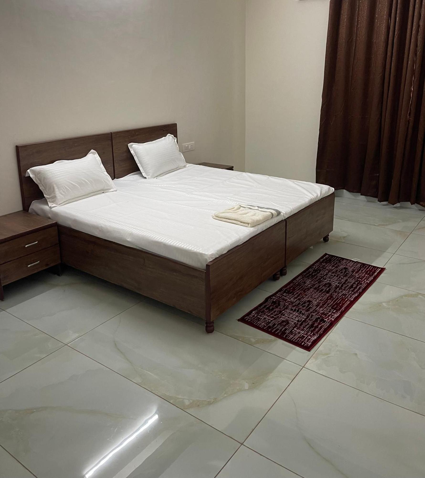 Hotel Shrinath Residency Greater Noida Esterno foto
